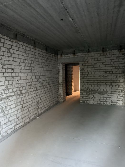 Продам велику 3-х кімнатну квартиру,вулиця С.Петлюри 21 Б