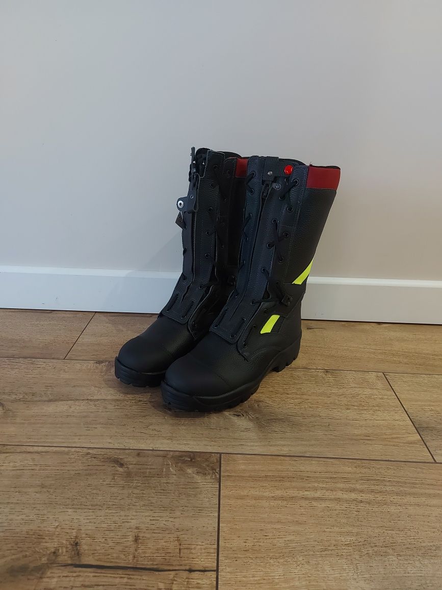 Buty Strażackie FHR 006 PL Brandbull rozm 45

Nowe - wystawiam FV.