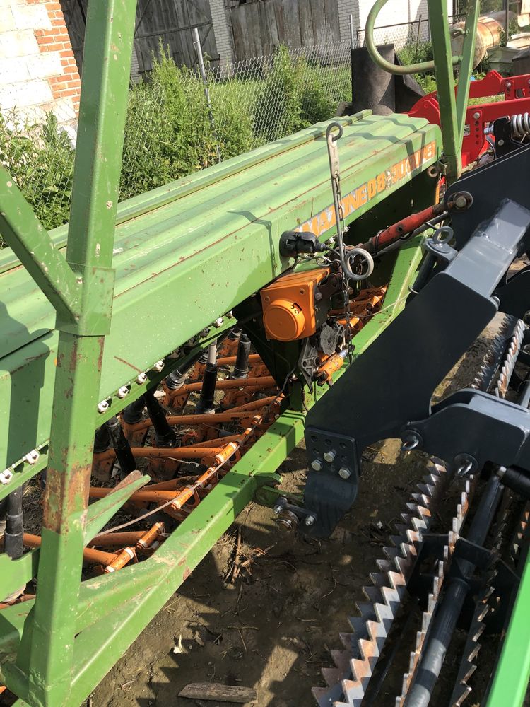 Agregat uprawowo siewny 3 metry Janpol z hydropakiem Siewnik AmazoneD8