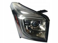 Gmc Yukon 2015-20 reflektor lampa przednia prawa przód