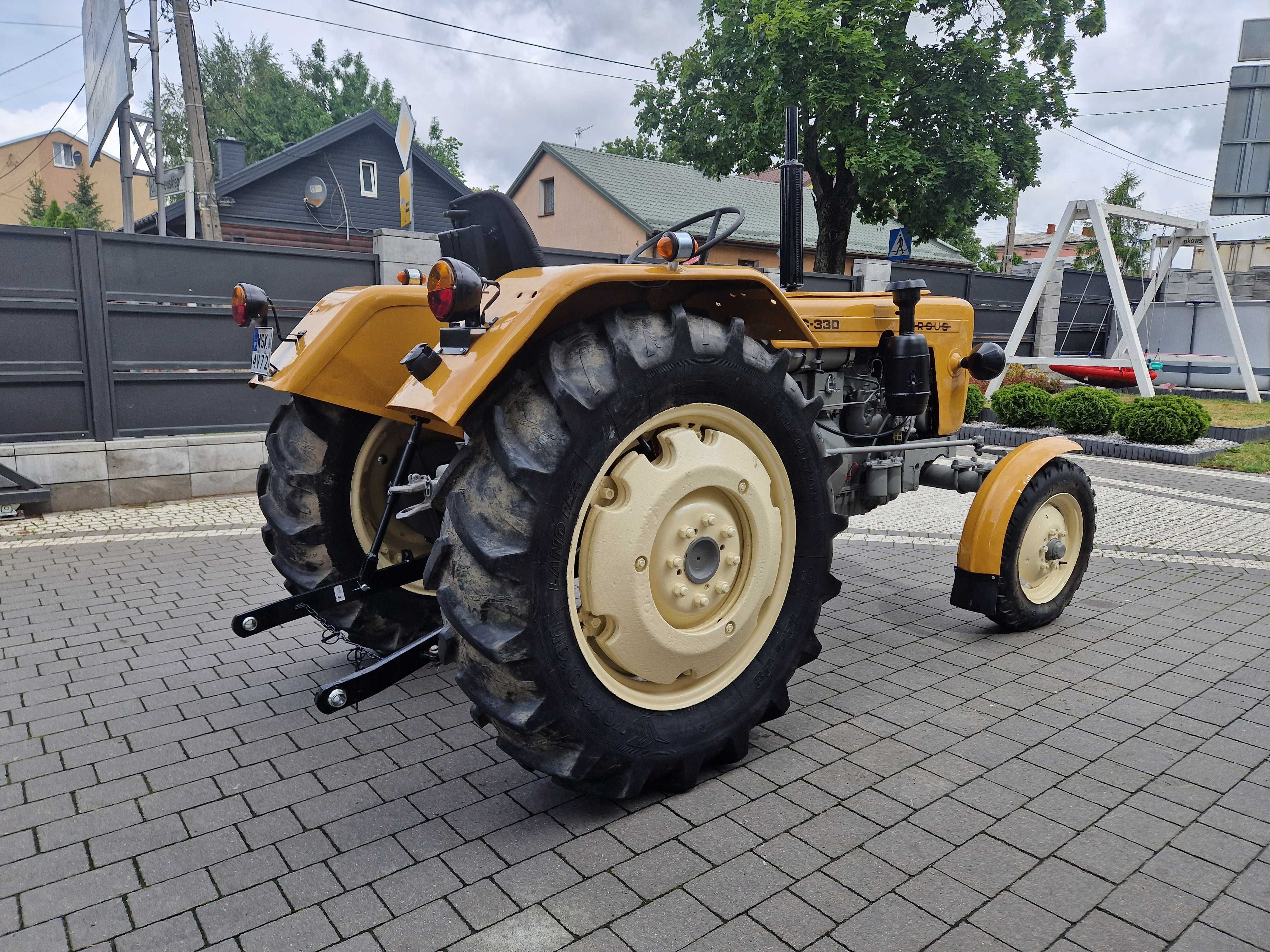 Piękny ciągnik URSUS C-330