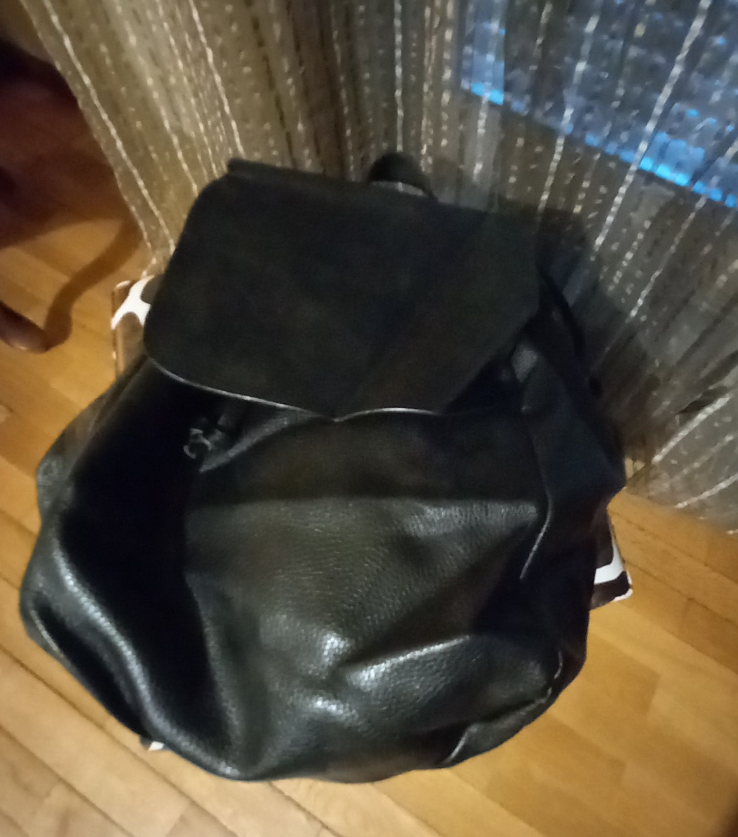 Mochila preta artesanal