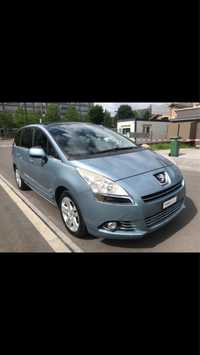 Peugeot 5008 1,6 дизель.