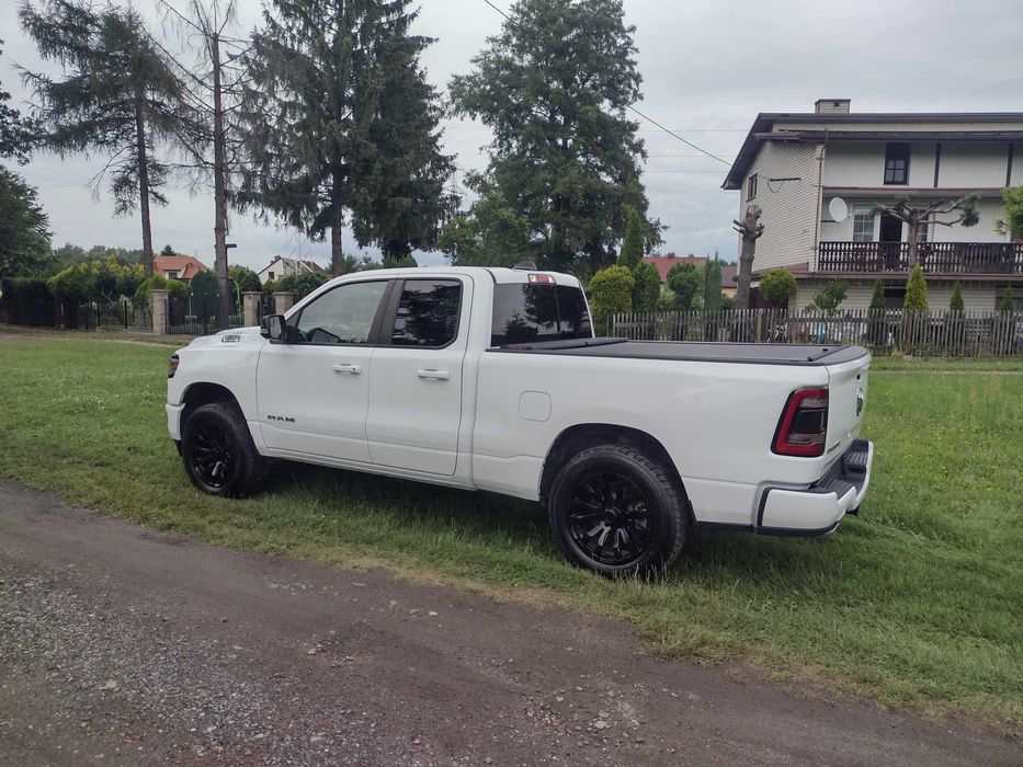2022 RAM 1500 5.7 Hemi 4x4 Niski przebieg!! Vat 23