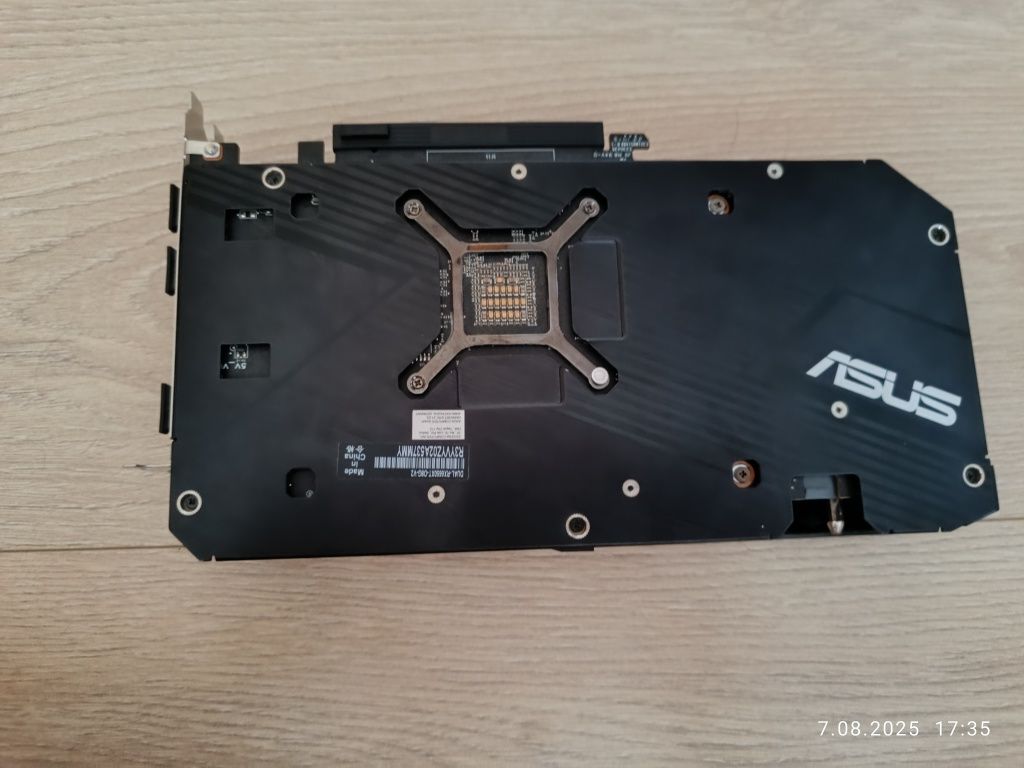 AMD Radeon RX 6650 XT