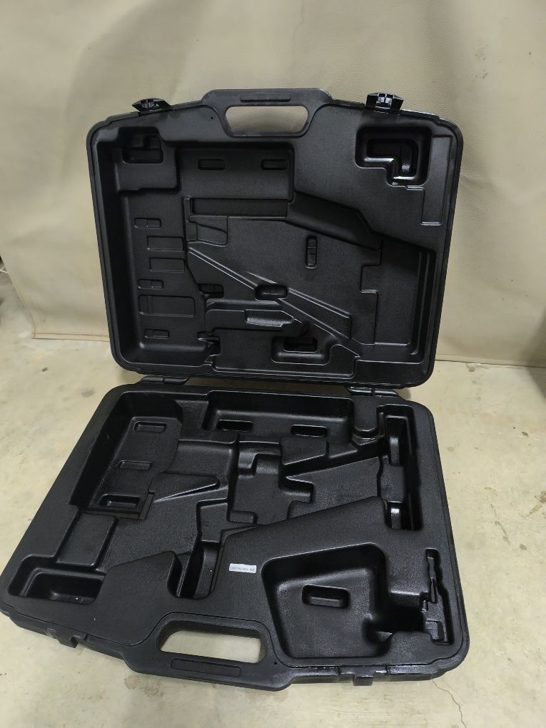 Vendo Pregadora de Estruturas Dewalt DPN9033-XJ