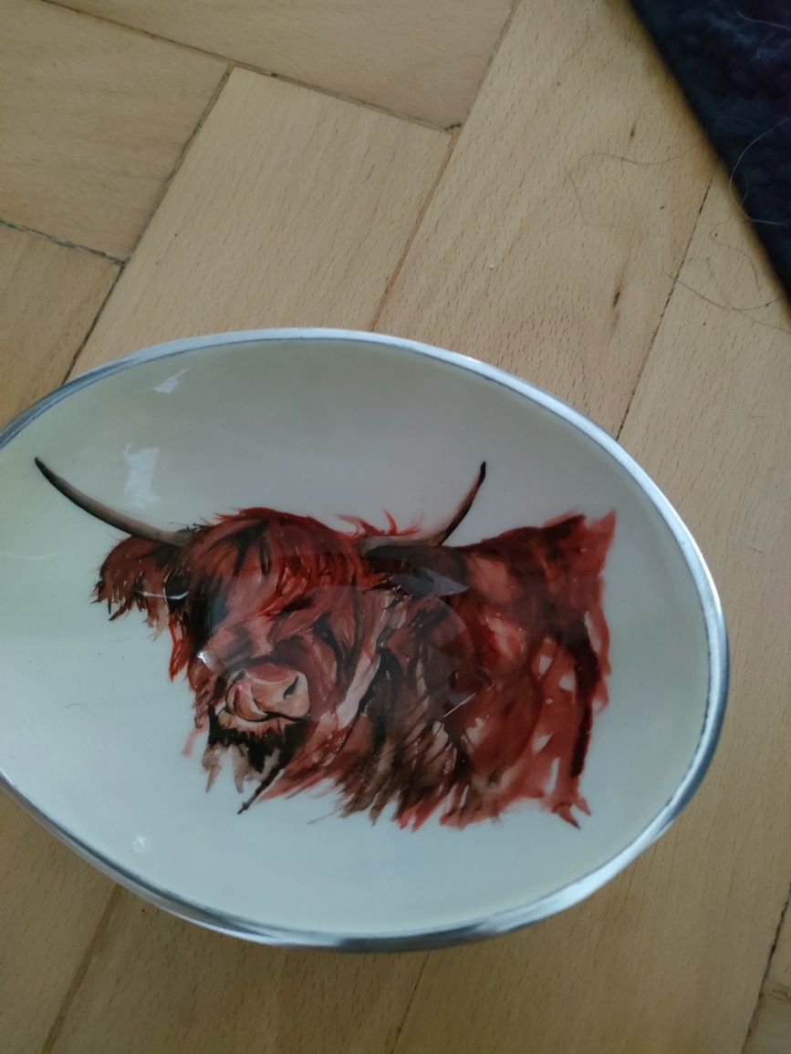 Miseczka z obrazem krowy