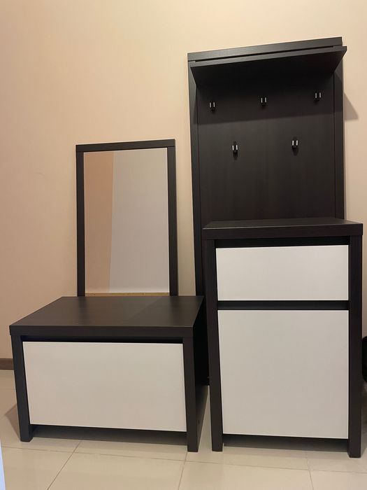 Komplet mebli na przedpokój BRW