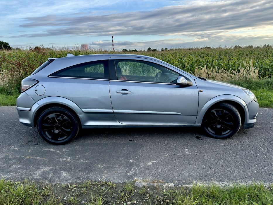 Opel Astra H GTC 1.7 CDTi 101km 2005r 282 tyś km klimatyzacja zadbane