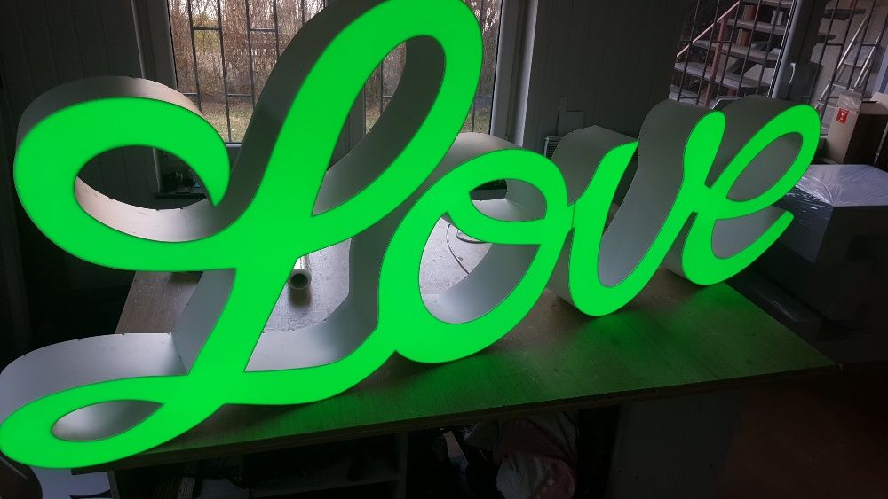 Love pisane nowość