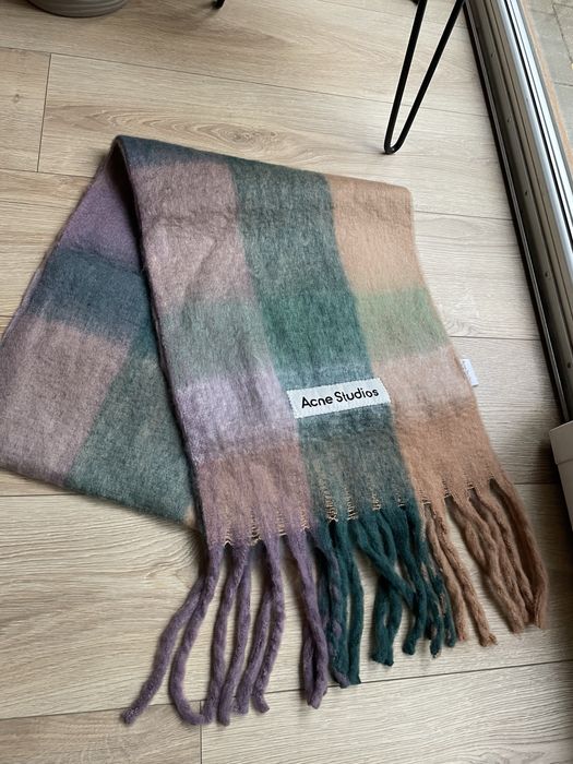 Nowy szal Acne Studios okazja !! Piekne kolory