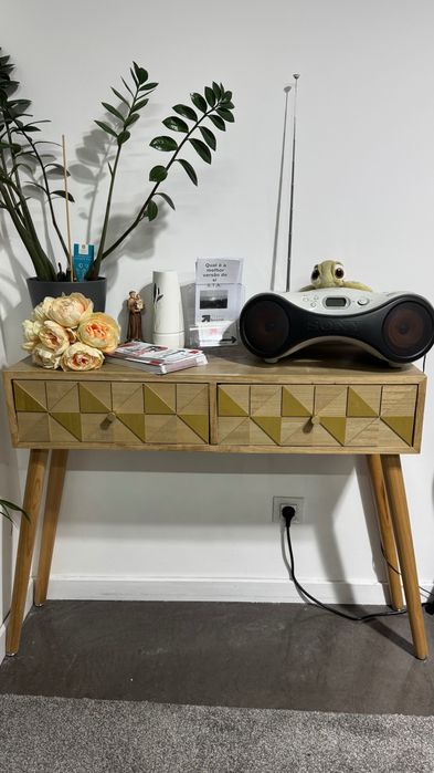 Vendo móvel aparador