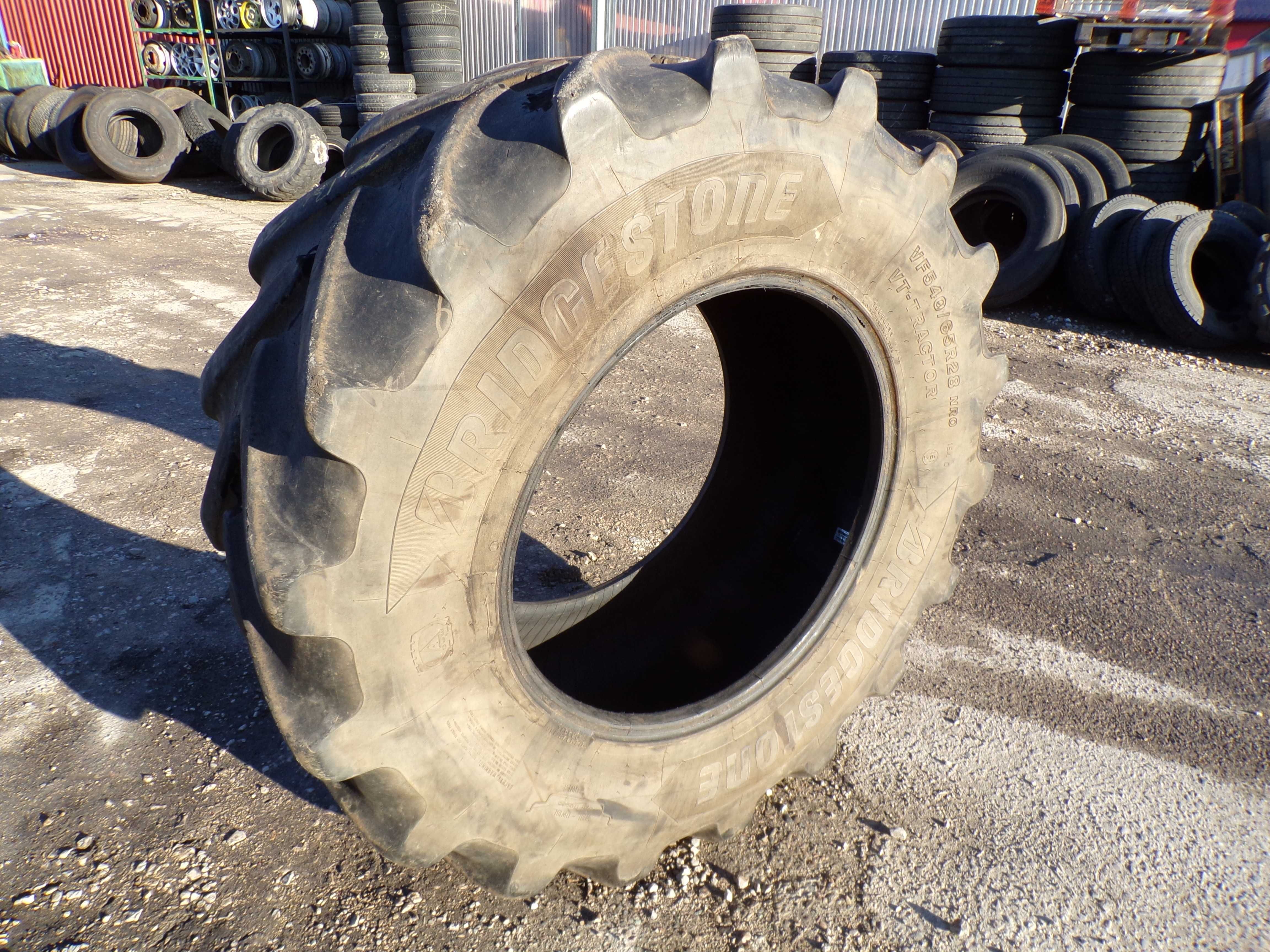 Opona 540/65R28 BRIDGESTONE VT-TRACTOR (1200 netto)