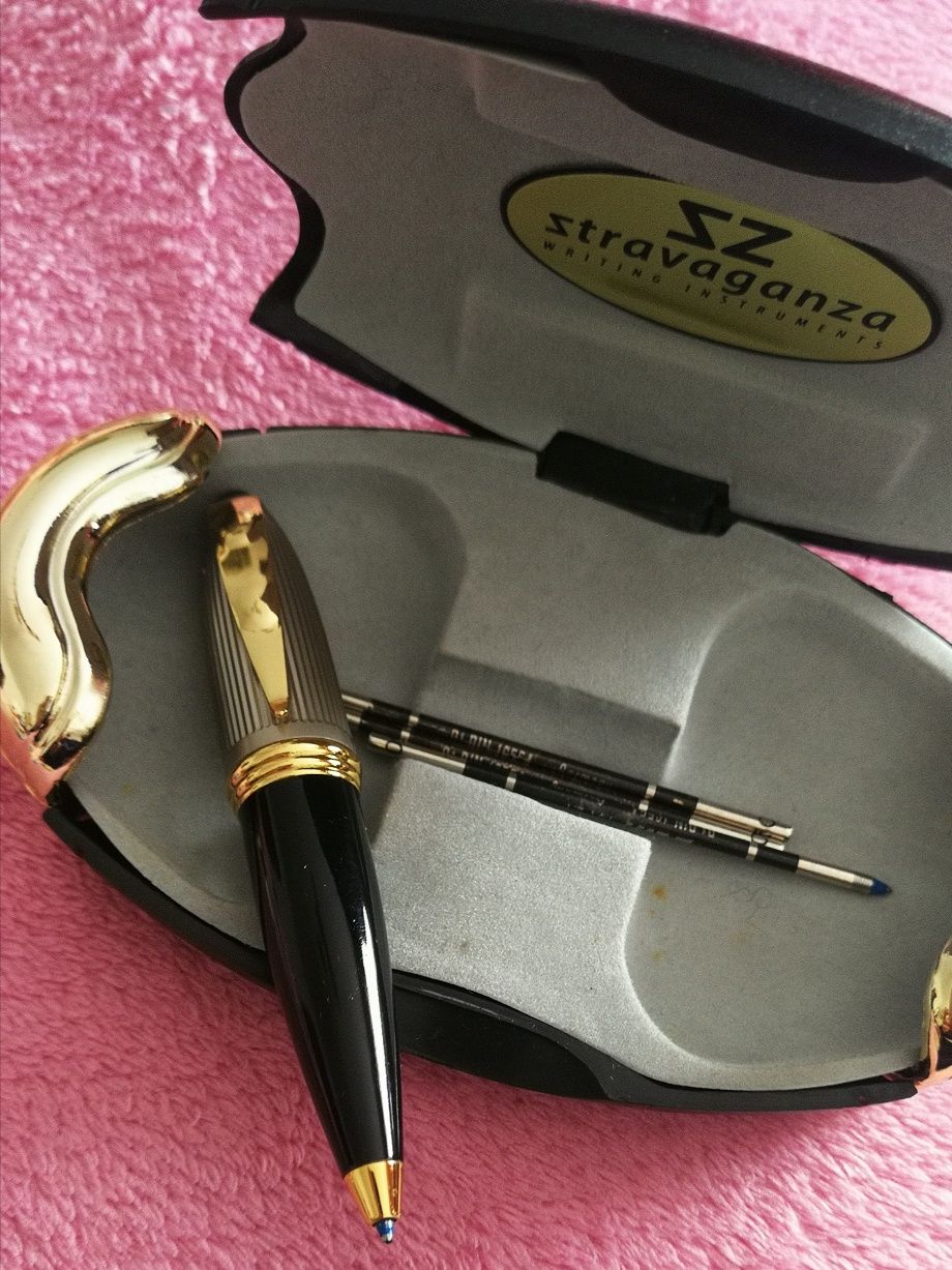 Vendo caneta Sz Stravaganza nova