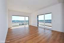 T3 + 1 Duplex | Novo com Arrumos e Terraço Exclusivo na Cobertura, Box
