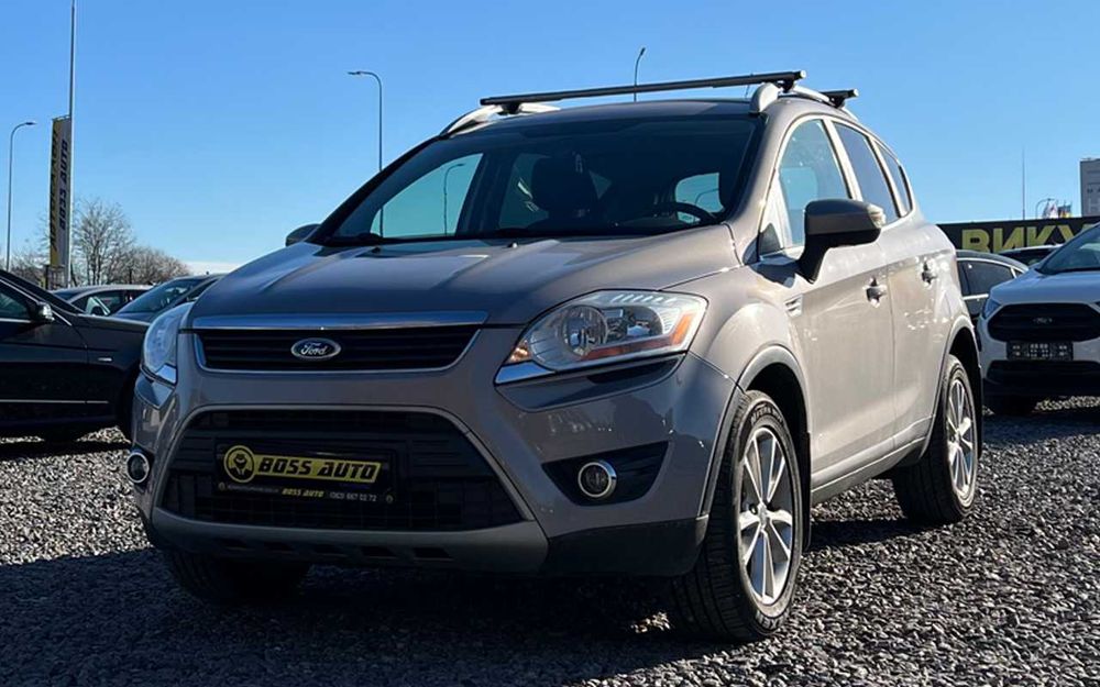Ford Kuga 2012 рік