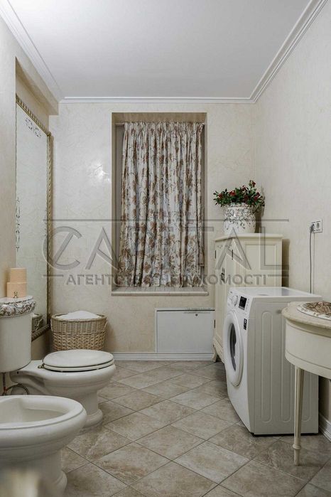 Продажа 3-этажного дома в Киеве, Печерский р-н, Царское село.