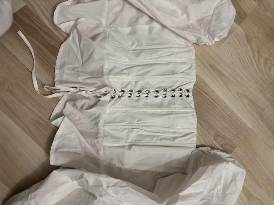 Білий Корсет з завʼязками