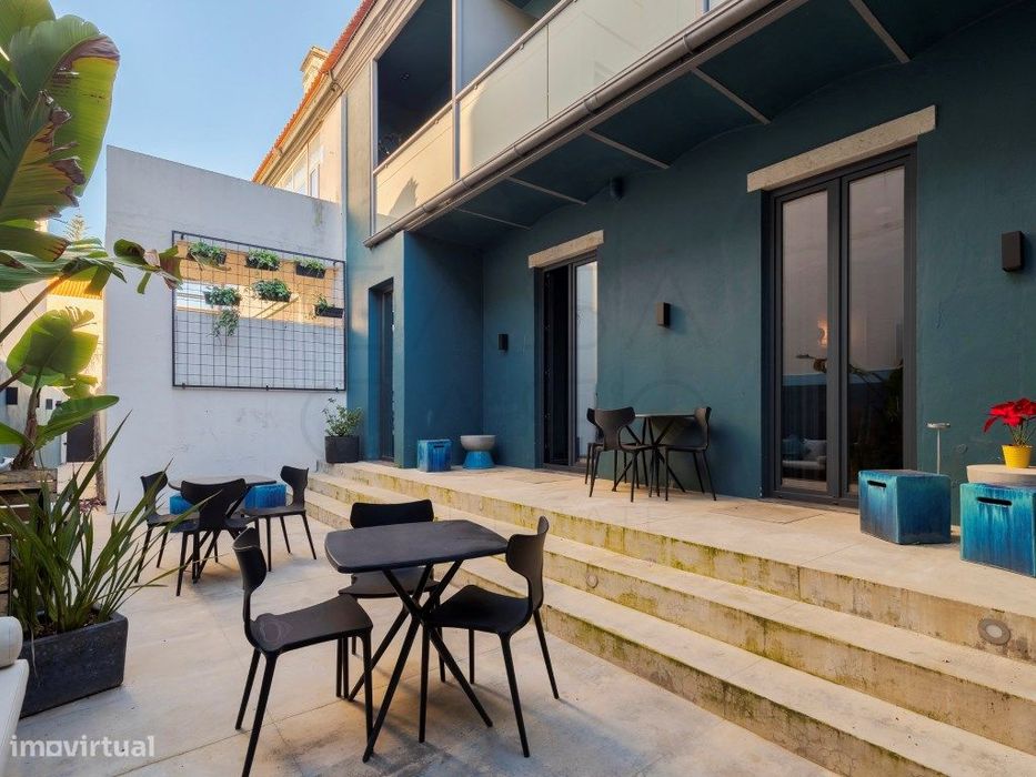 Guest House totalmente totalmente renovada com 9 suites e pátio ext...