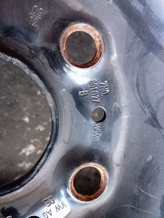 Felgi 6.5Jx16H2 ET 33 Volkswagen 7N0