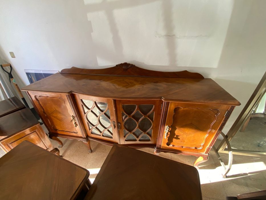 Movel aparador vitrine vintage queen anne