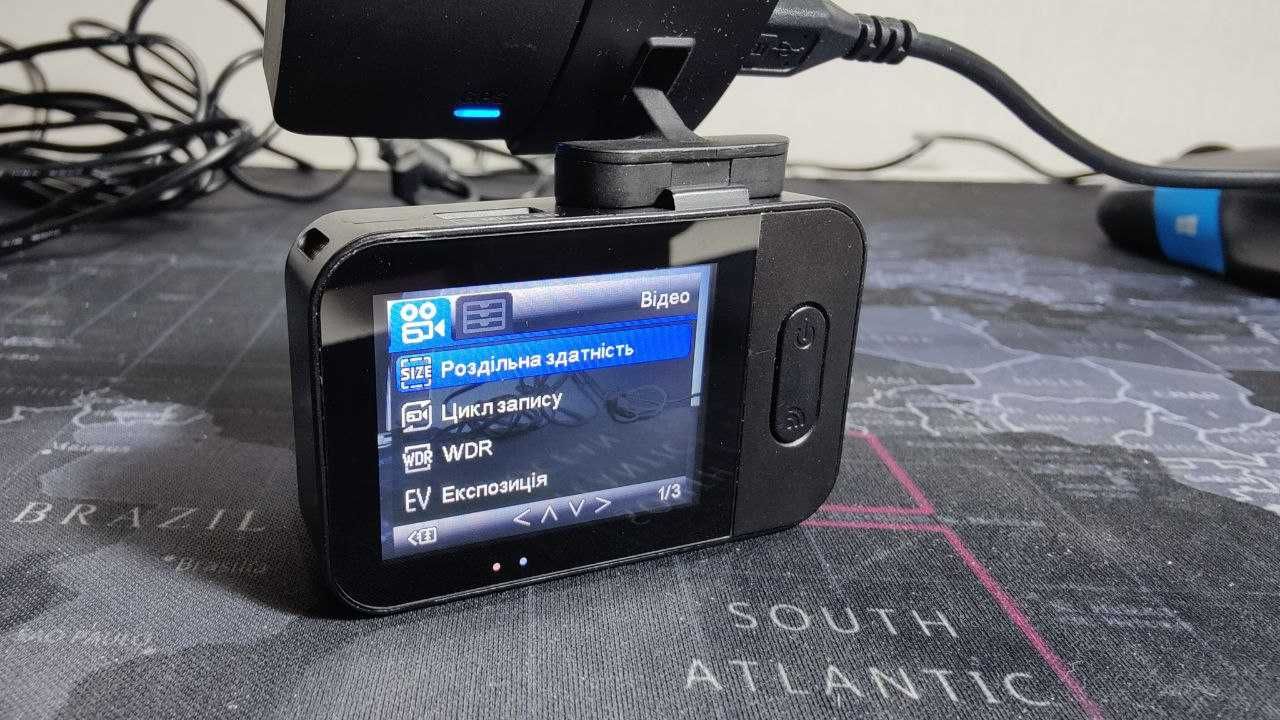 Автомобільний відеореєстратор Globex GE-301W