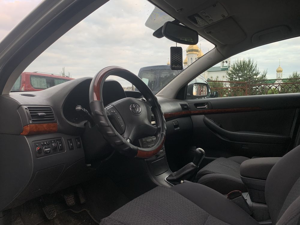 Toyota Avensis 2.0 D