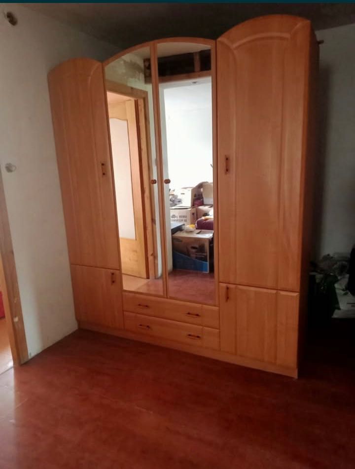 Meble sypialni w dobrym stanie