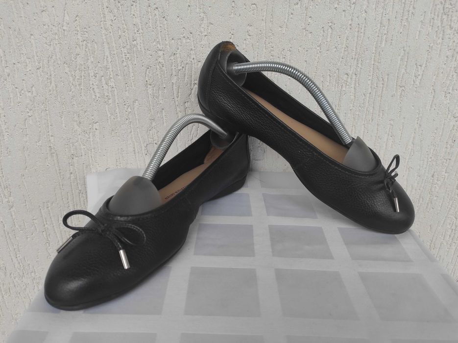 Брендовие кожанние балетки Jones р.38.5