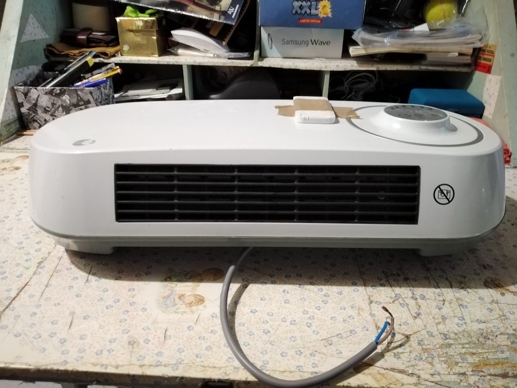 Vendo acetimedos com comando para casa de banho bom estado
