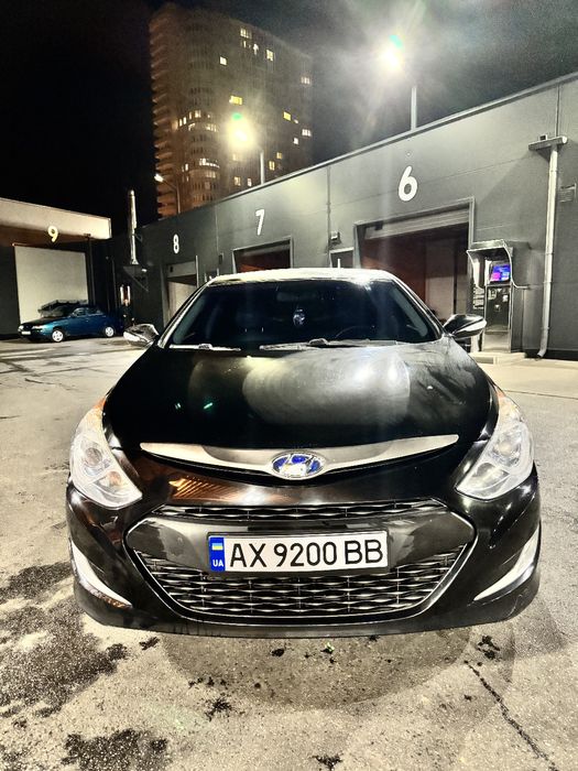 Продам своє авто hendai soonata yf hybrid 2012 р. Хендай соната юф гіб