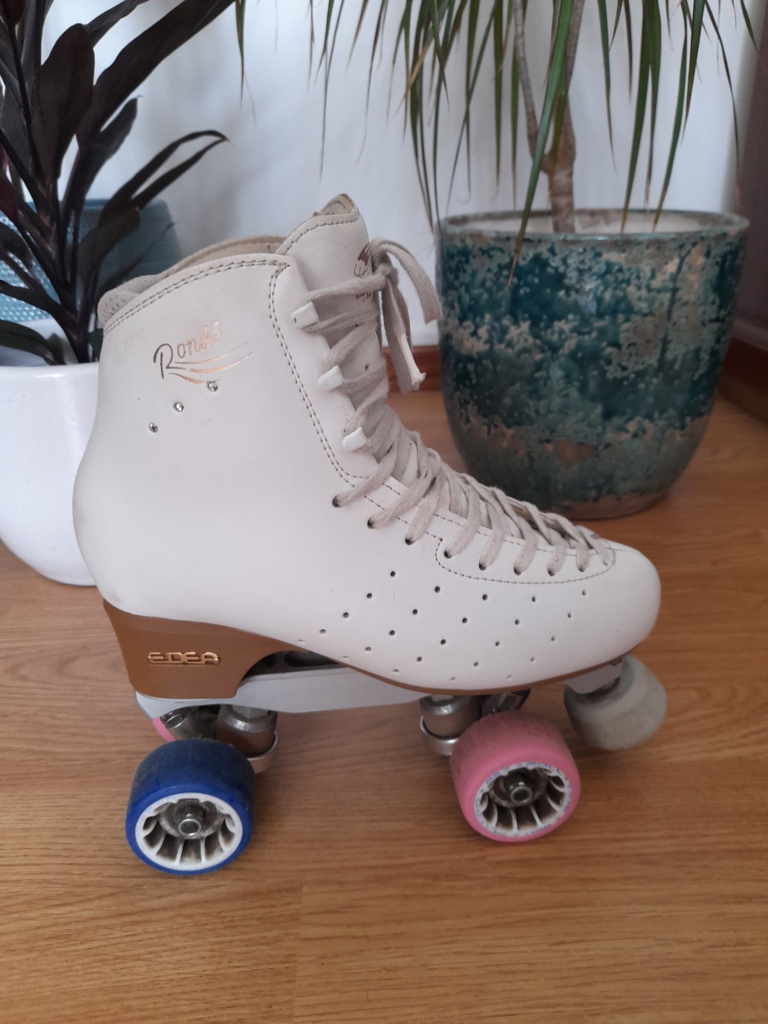 Patins Edea, Rondó.  Patinagem artística.