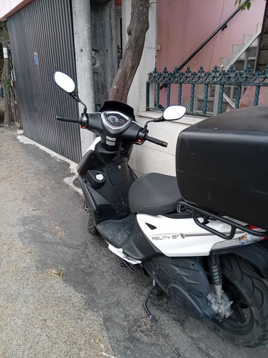 Vendo moto semi nova para delivery 2025