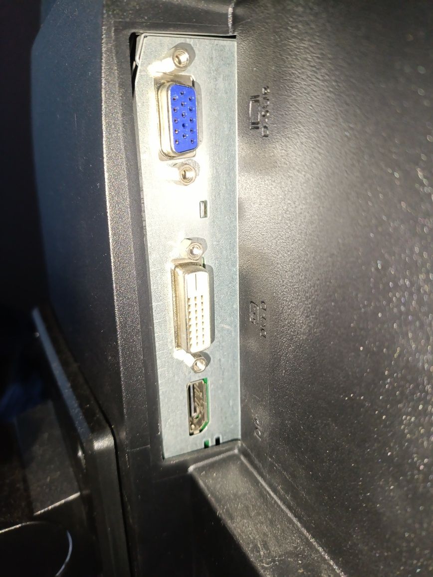 Monitor 24  Iiyama XB2483HSU. Głośniki