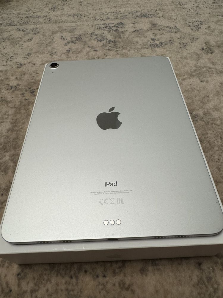 iPad Air 4gen 64GB Wi-Fi Srebrny. Jak nowy!