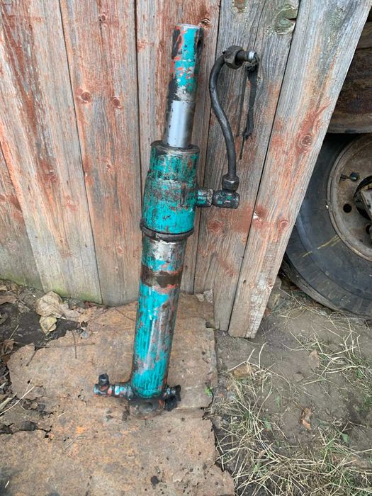 Гідроциліндри установки екскаватора ЕО 2621 ЮМЗ