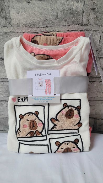 Przytulna piżama kapibara z mięciutkiego polaru PRIMARK