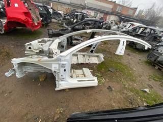 Четверть передняя левая Tesla Tesla Model 3 1077847S0A