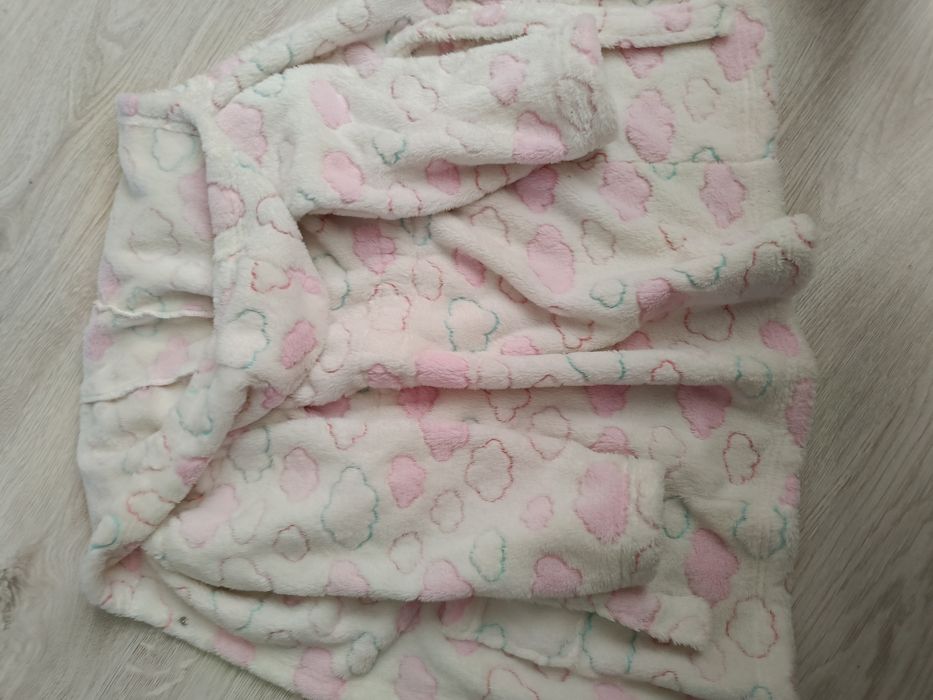 Szlafrok dziewczęcy