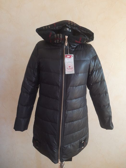 Жіноча зимово осіння куртка пуховик