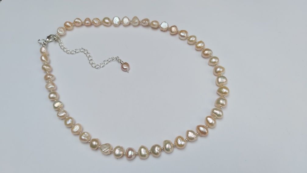 Wyjątkowy naszyjnik lśniące perły naturalne ciekawy kształt