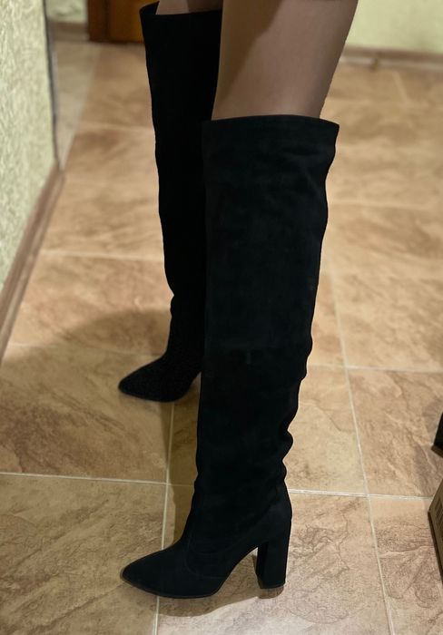 Чоботи жіночі з натуральної замші