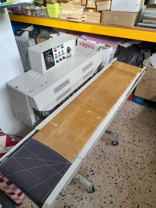 Seladora de sacos em Contínuo