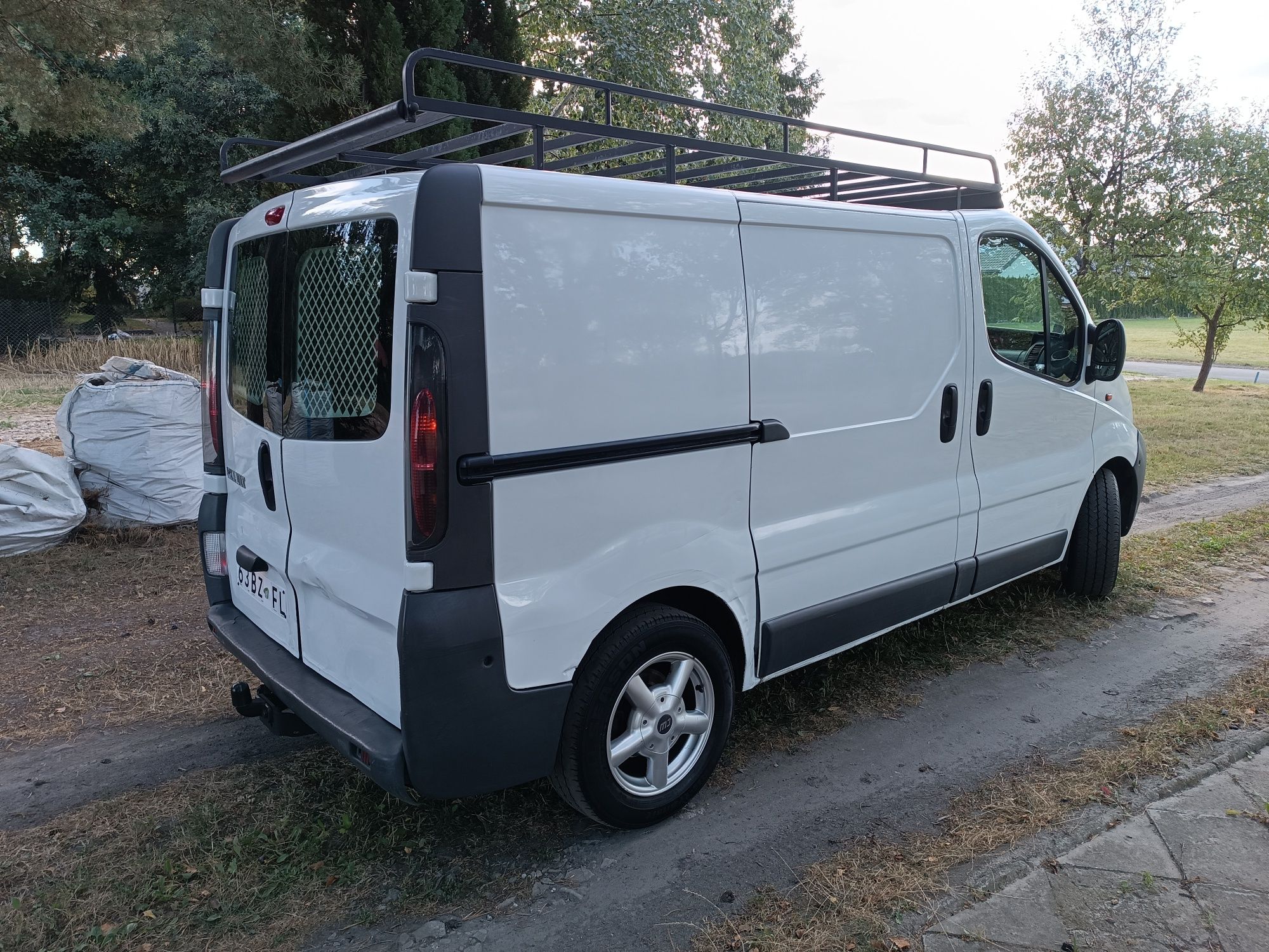 Renault Trafic 1.9 dCi 2006 tylko 141 tyś, Klima, Hak, Alufelgi, Bagaż