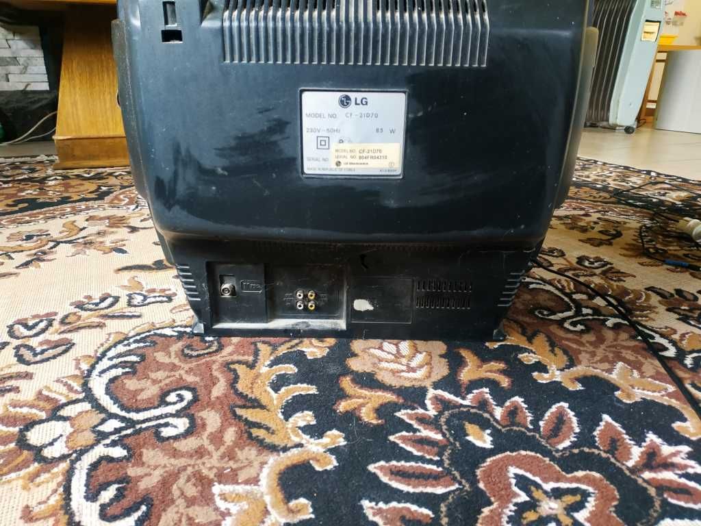 Старий телевізор LG