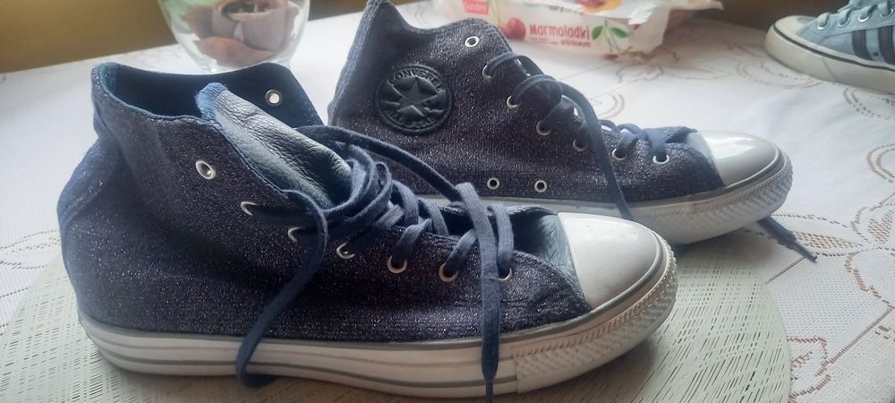 Buty 3 . Buty damskie