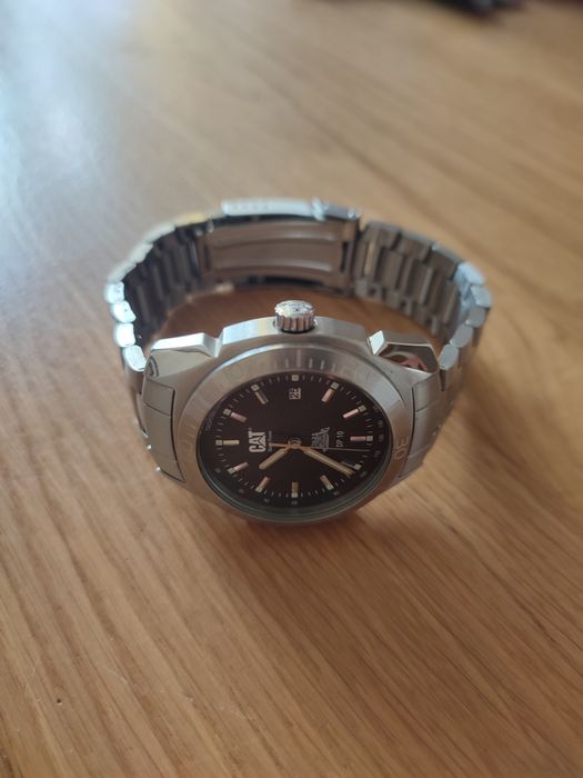 Zegarek męski kwarcowy z datownikiem CAT DP10