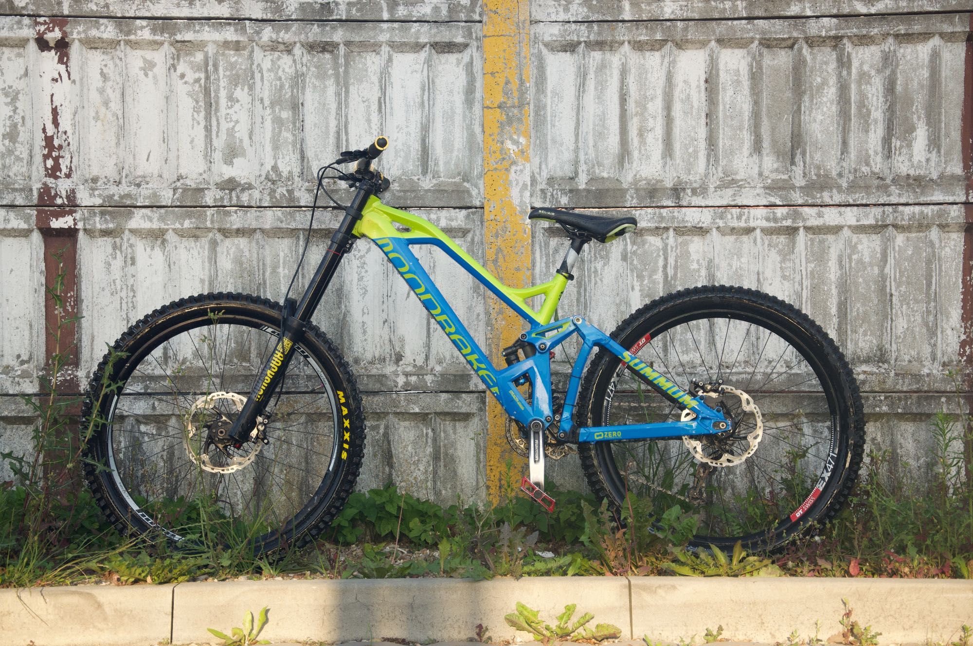 Rower Downhill Mondraker Summum 2016. boxxer, fox kashima