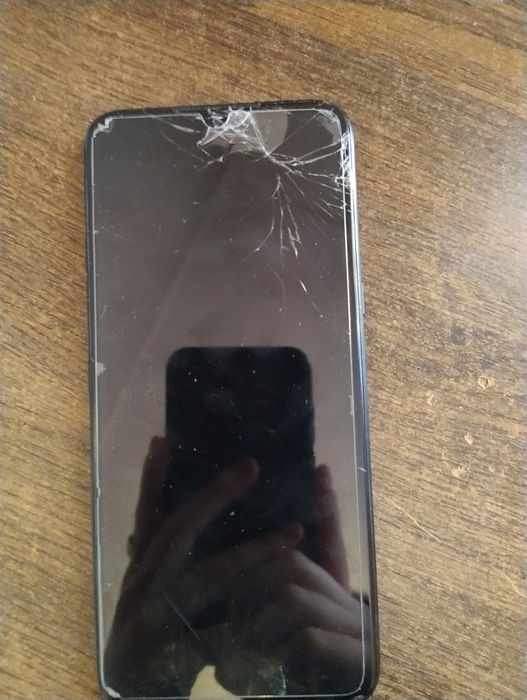 Telefony na części