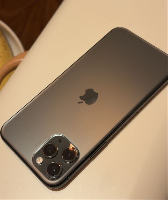 iPhone 11 Pro 64GB Space Gray – Face ID com defeito